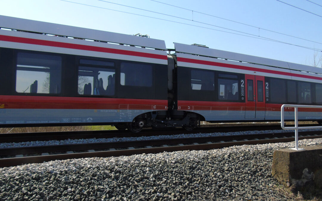 Ozbiljna nesreća – nalet putničkog vlaka broj 2011 na radnika na pruzi oznake M104 – između kolodvora Novska- Okučani, 28.03.2022.