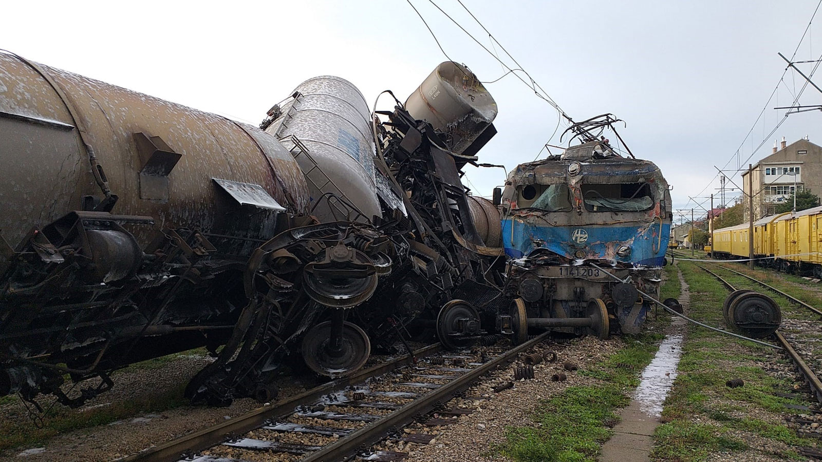 Nesreća – nalet teretnog vlaka broj 62077 na grupu vagona, kolodvor Škrljevo, 14.11.2022.