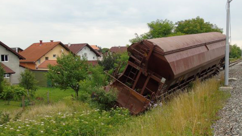 Iskliznuće teretnih vagona kod manevriranja – Slavonski Brod, 27.06.2018.