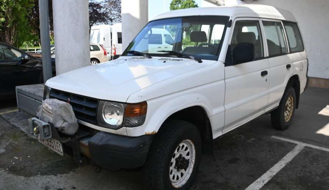 JAVNI POZIV za podnošenje ponuda za kupnju vozila MITSUBISHI PAJERO 2.8D