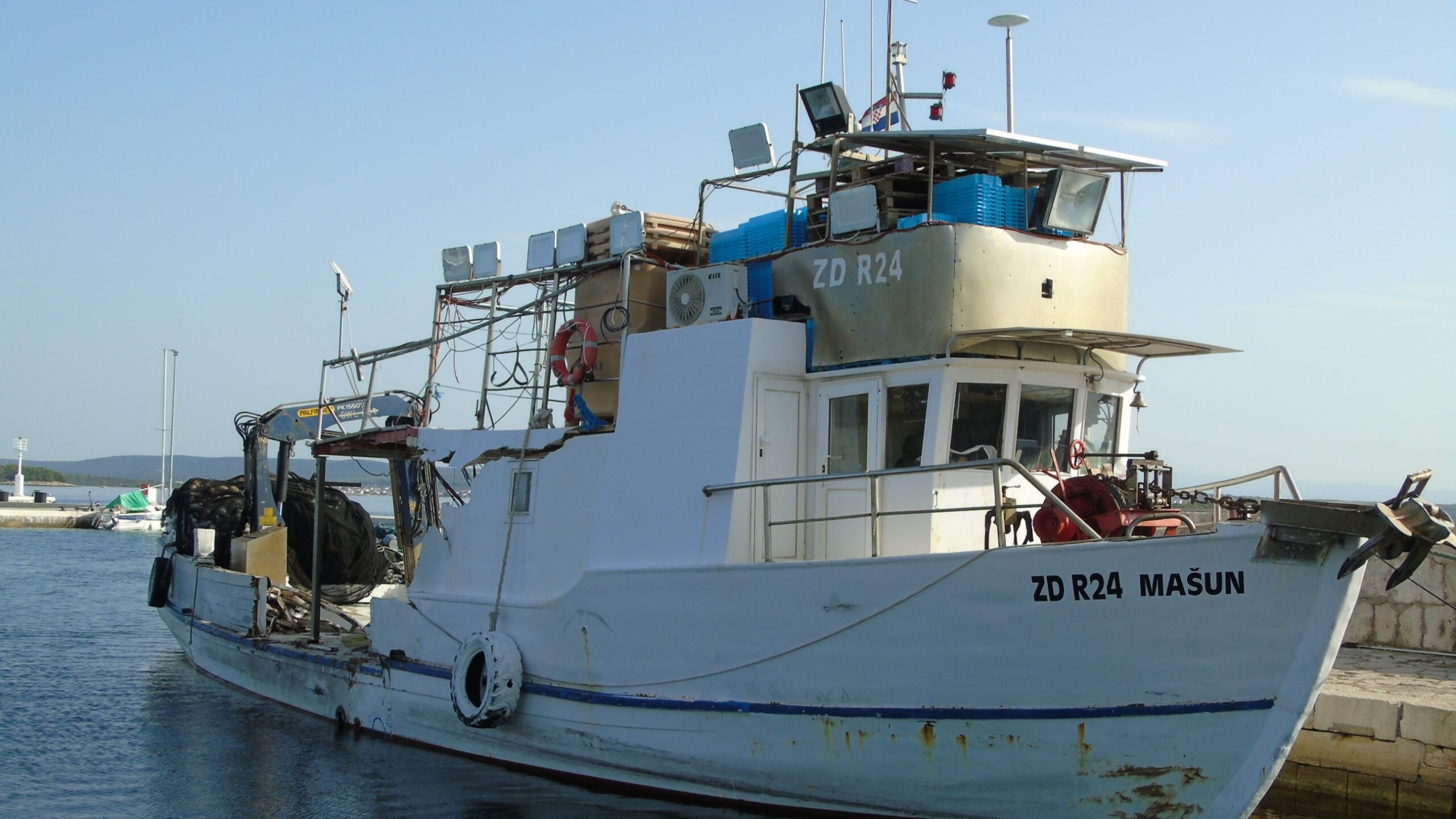 Vrlo ozbiljna pomorska nesreća – sudar ribarskog broda „Mašun“ i motorne jahte „Ae“, Murtersko more, 17. srpnja 2023.